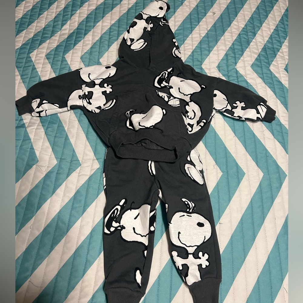 Boy’s Snoopy sweat set